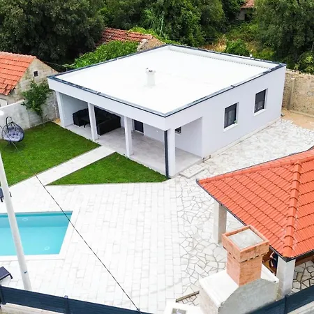 Villa Dub