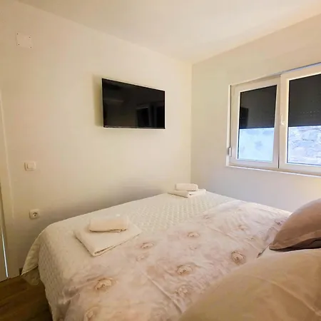 Dub Villa *
